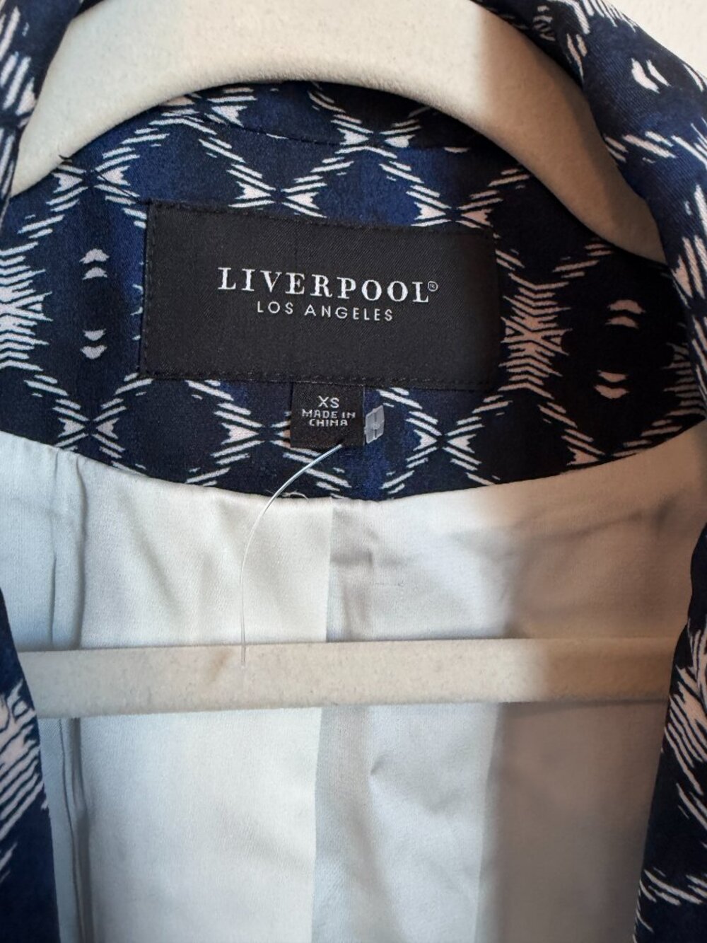 Liverpool Boyfriend Blazer Geometric Batik Button Front Jacket Blue White XS NWT - Picture 4 of 10